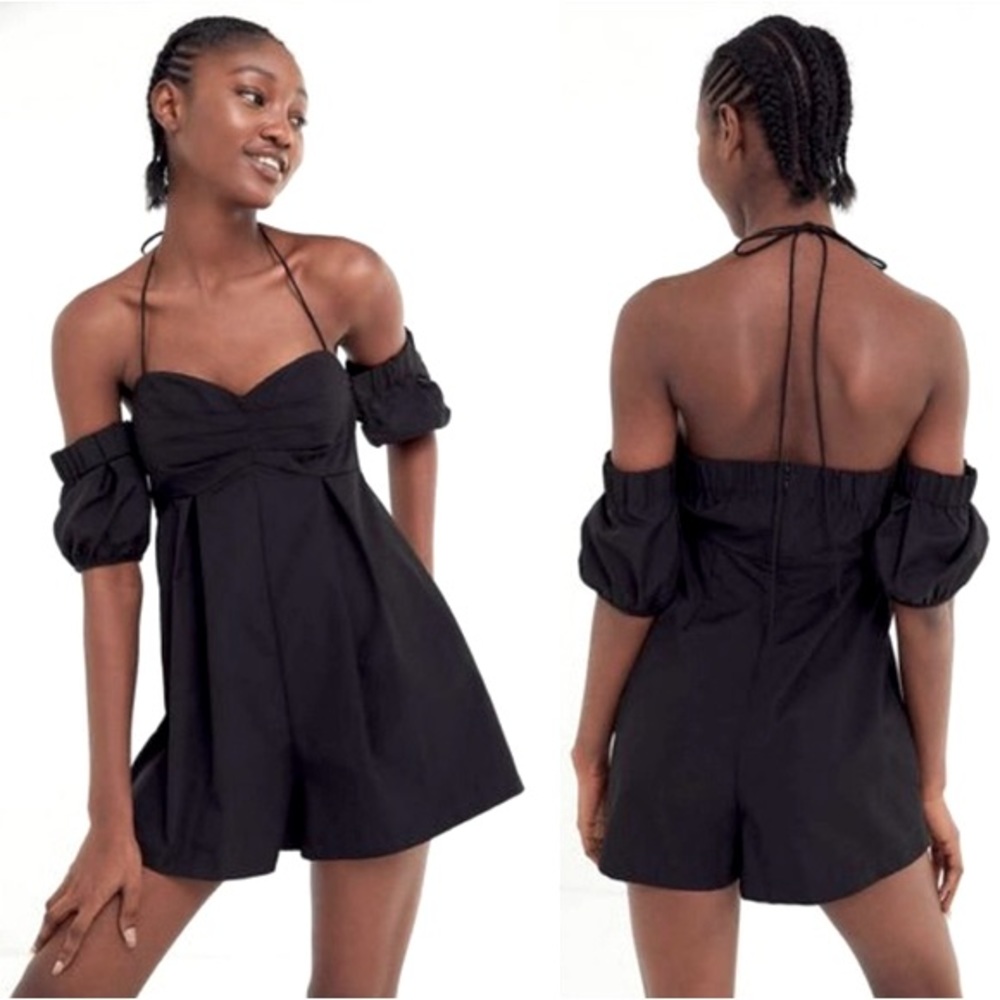 Urban Outfitters Black Cold Shoulder Halter Tie Sweetheart Mini Shorts Romper
